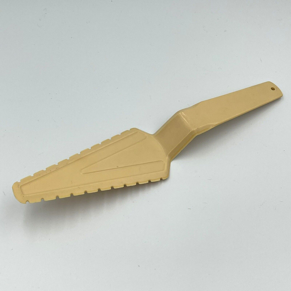 Vintage Tupperware Almond PIE SERVER 10.5" Cake Knife Gadget Pastry Cutter 1228